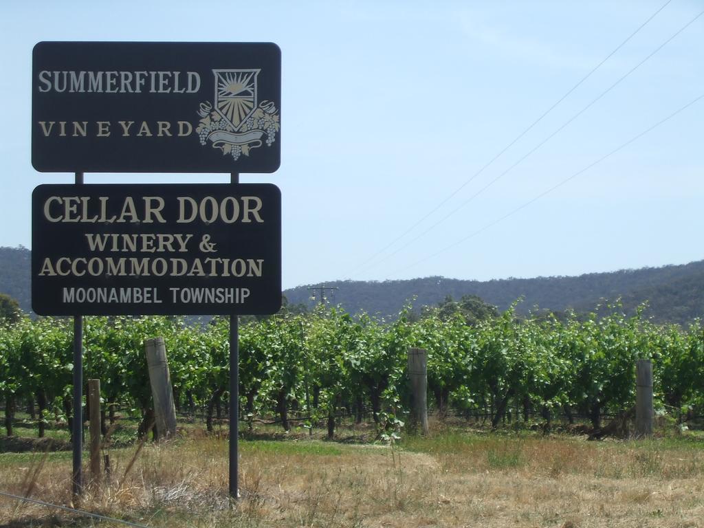 Summerfield Winery And Accommodation Pyrenees Exterior foto
